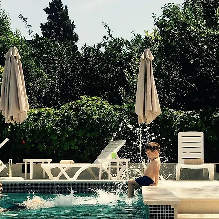 Hotel Aquarius