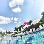 Aquarius Hotel 4*