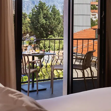 Aquarius Adults Only Otel 4*