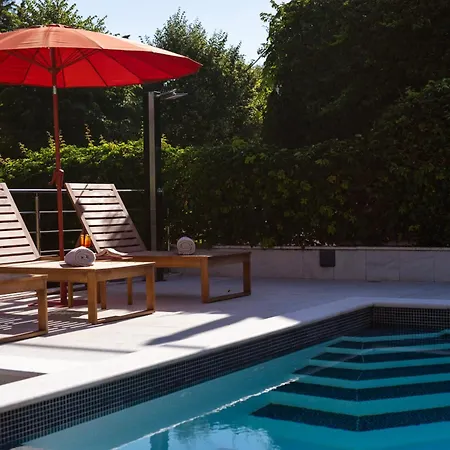 Aquarius Adults Only Otel