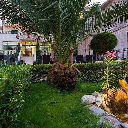 Hotel Aquarius 3*