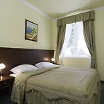 Отель Aquarius 4*