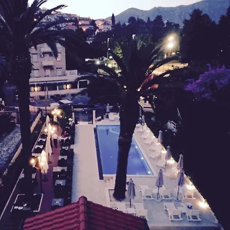 Hotel Aquarius